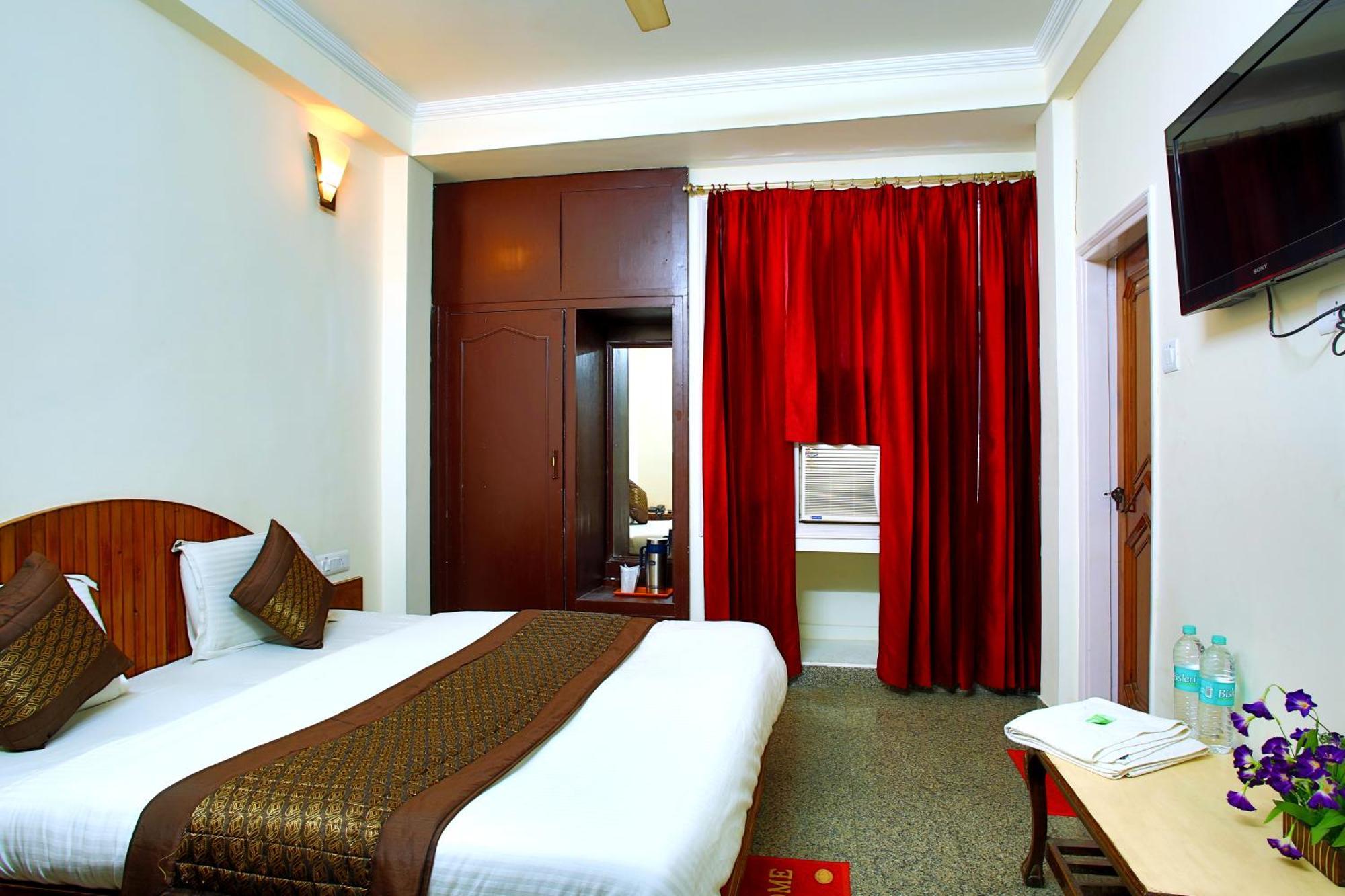 Hotel Raghunath Jammu Exterior photo