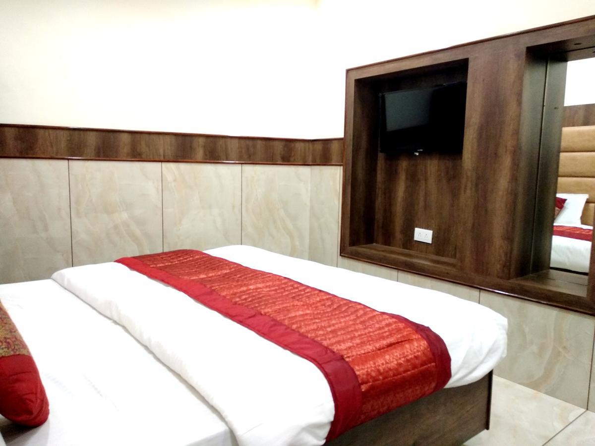 Hotel Raghunath Jammu Exterior photo
